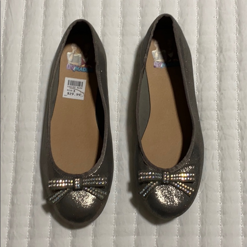 Ballet flats